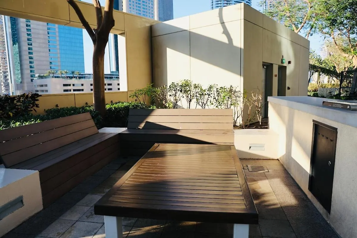 Nivis Find-Burj Vista-Direct Access To Dubai Mall